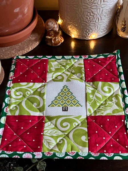 Free Christmas Cross Stitch, 14-count Aida, Tree